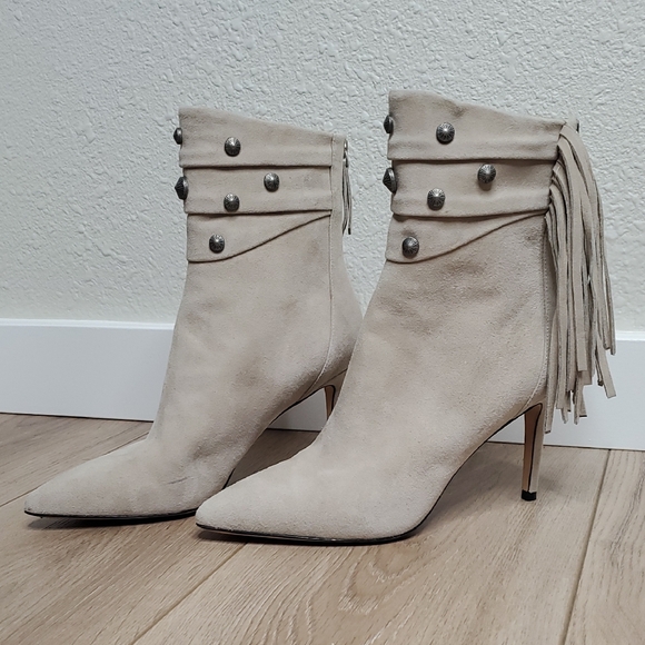 PAIGE Suede Beige Fringe Studded Ankle Boho Booties Size 8.5 - Picture 1 of 12